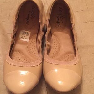 Dexflex comfort ballet flat size 8